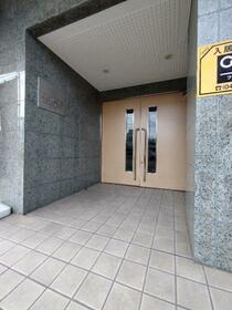 4/4 エントランス