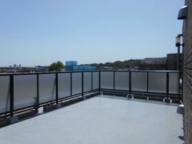 13/14 バルコニー