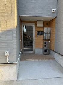 15/16 エントランス