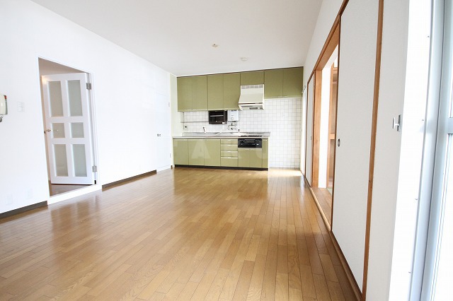 2/30 リビング/ダイニング