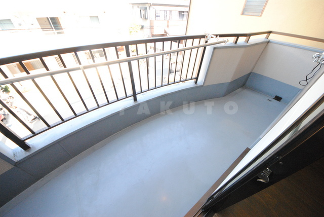 23/30 バルコニー