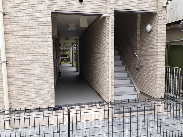 13/20 エントランス