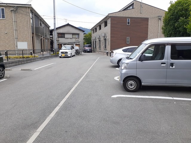 14/20 駐車場
