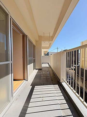 20/27 バルコニー