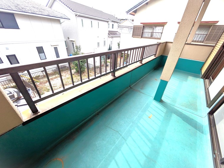 13/18 バルコニー