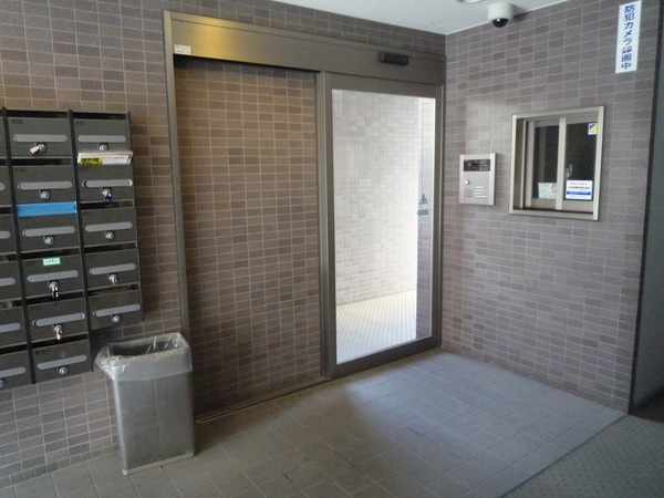 4/4 エントランス