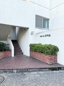 16/16 エントランス