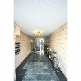 3/3 エントランス