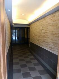 5/8 エントランス