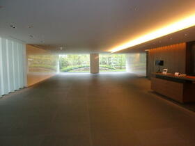 15/16 エントランス