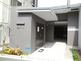 16/16 エントランス