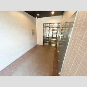 2/4 エントランス