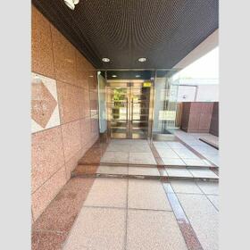 3/4 エントランス