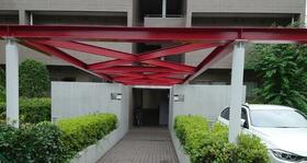 13/14 エントランス