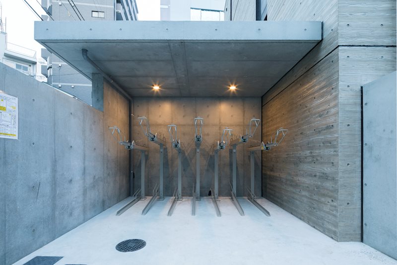 18/26 エントランス