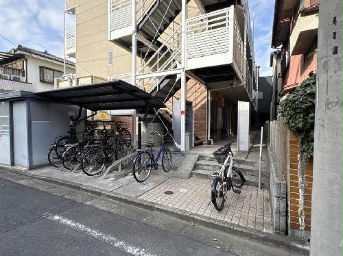 14/14 エントランス