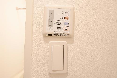 13/13 エントランス