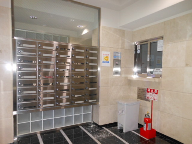 25/25 エントランス