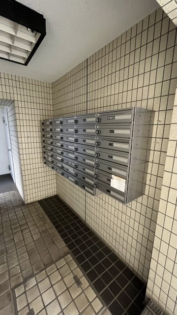 2/4 エントランス