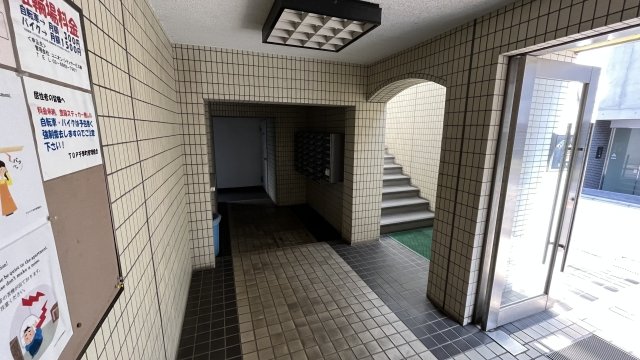 4/5 エントランス