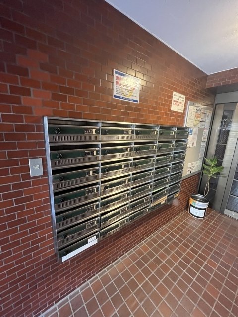 4/5 エントランス