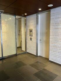 4/4 エントランス