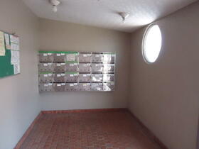 13/13 エントランス