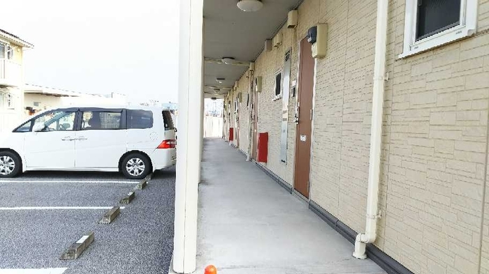 18/30 エントランス