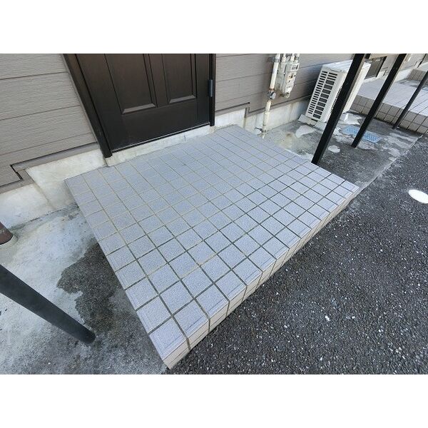 3/4 エントランス