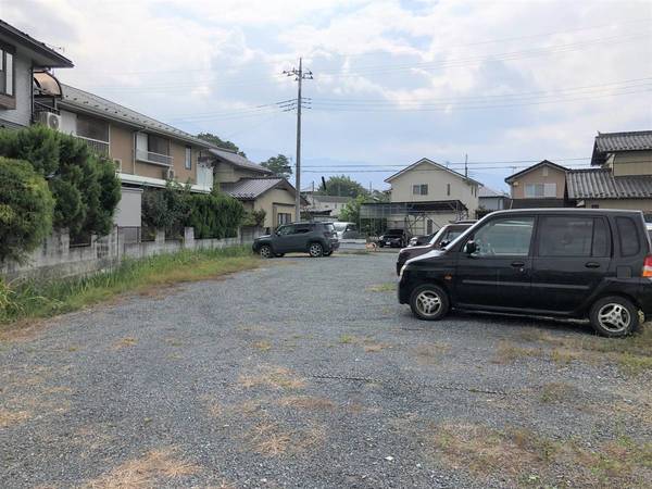 16/26 駐車場