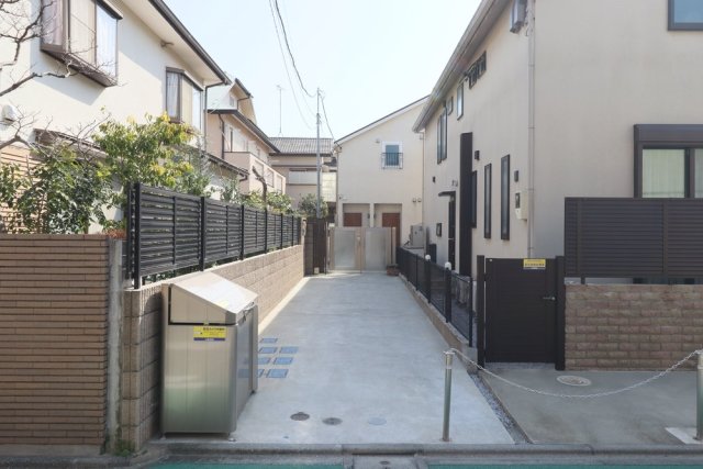 2/4 エントランス