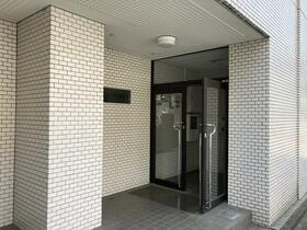 15/15 エントランス