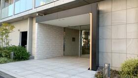 14/14 エントランス