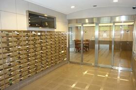 15/15 エントランス