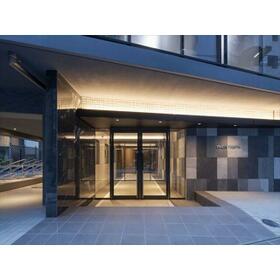 5/5 エントランス