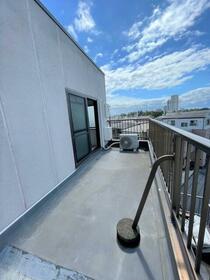 14/14 バルコニー