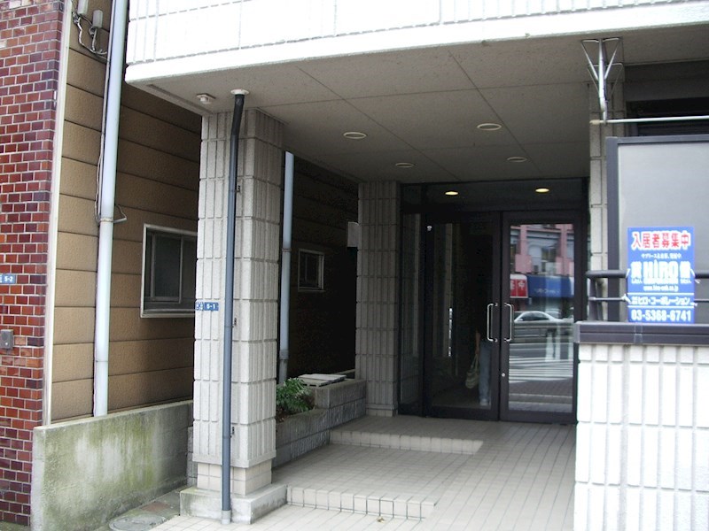 17/18 エントランス