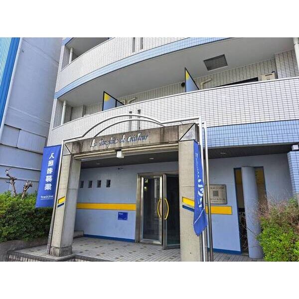 15/15 エントランス