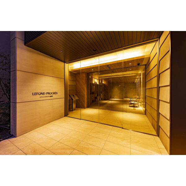 8/11 エントランス