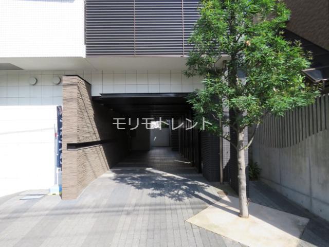 14/22 エントランス