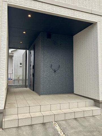 18/19 エントランス