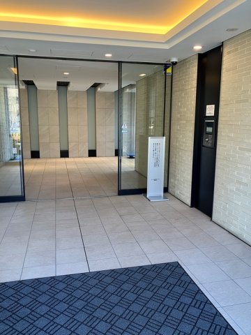 4/4 エントランス