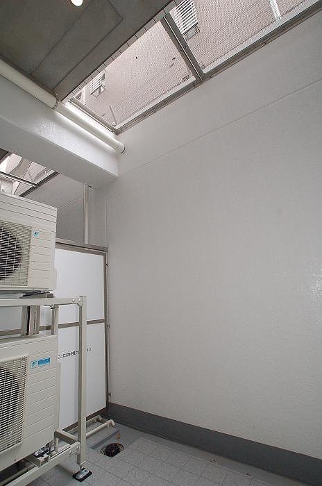 13/18 バルコニー