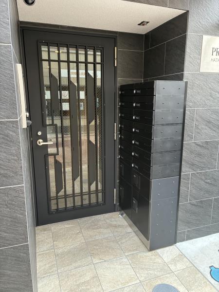 16/20 エントランス