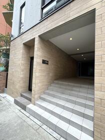 14/14 エントランス