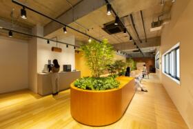 13/21 エントランス