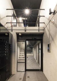 8/8 エントランス