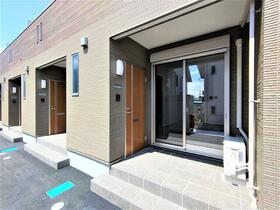 16/16 エントランス