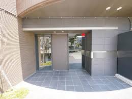 5/5 エントランス