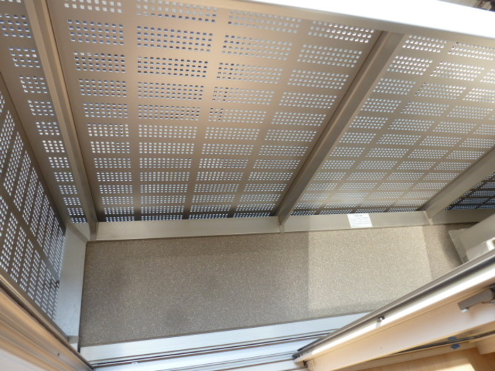 16/28 バルコニー